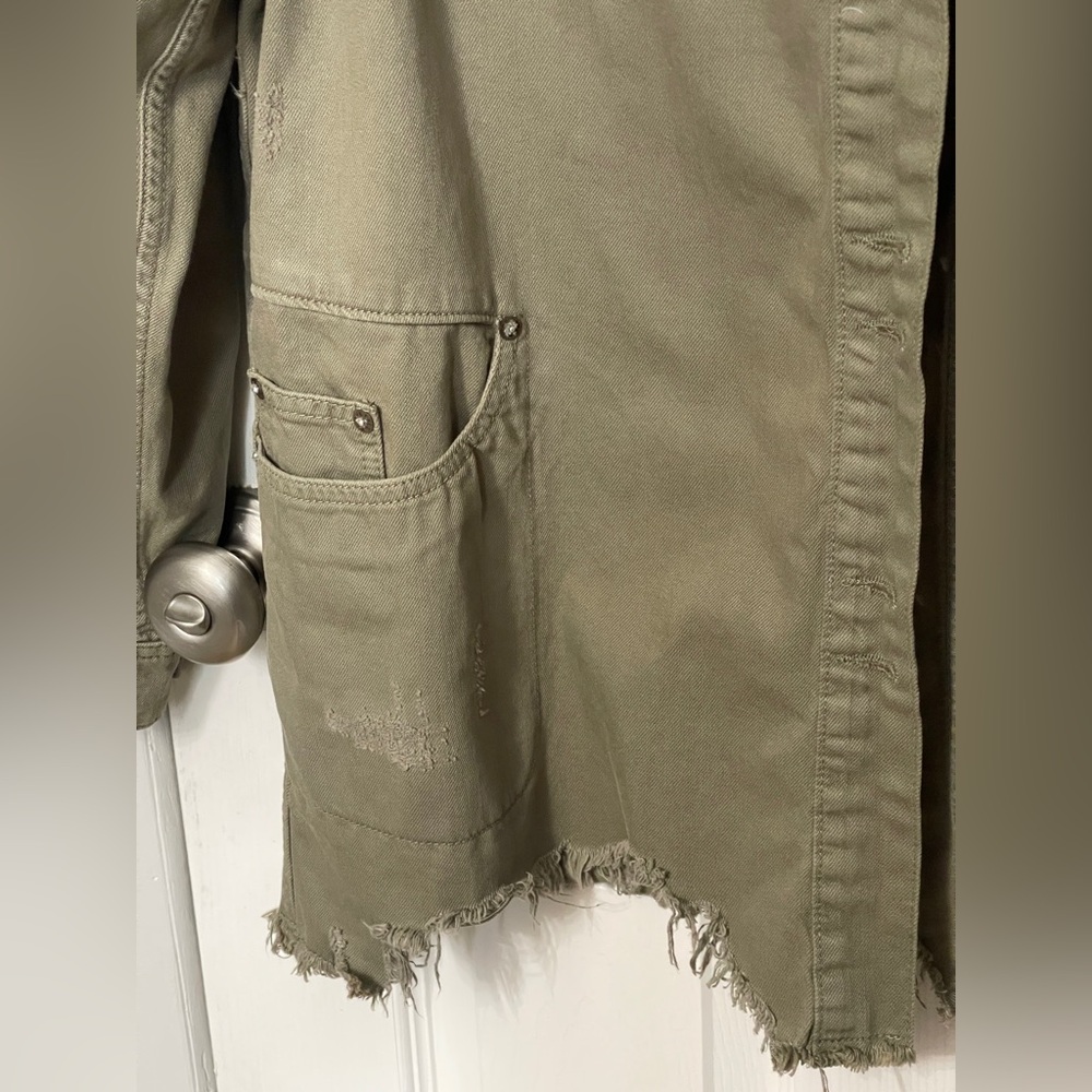 Free People Moonchild Shirt Shacket Olive Green Distressed Oversized Size M - Picture 8 of 13